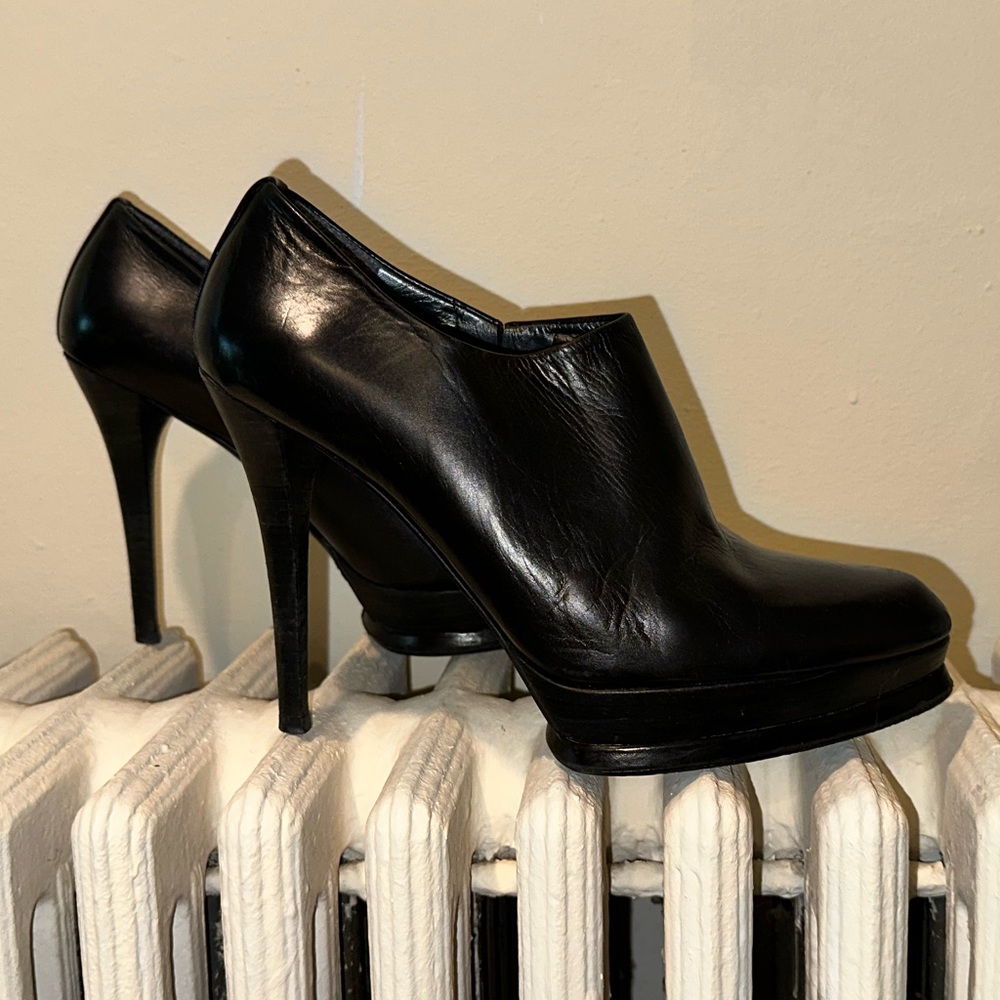 Stuart Weitzman Black heels
